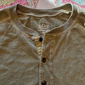 JCrew garment dyed Henley large green